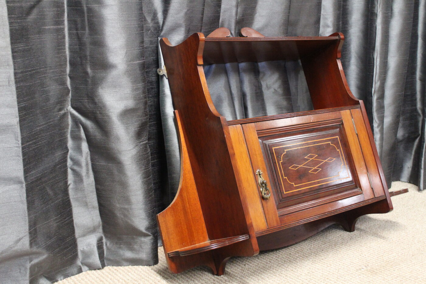Hanging wall Cabinet - Image 4